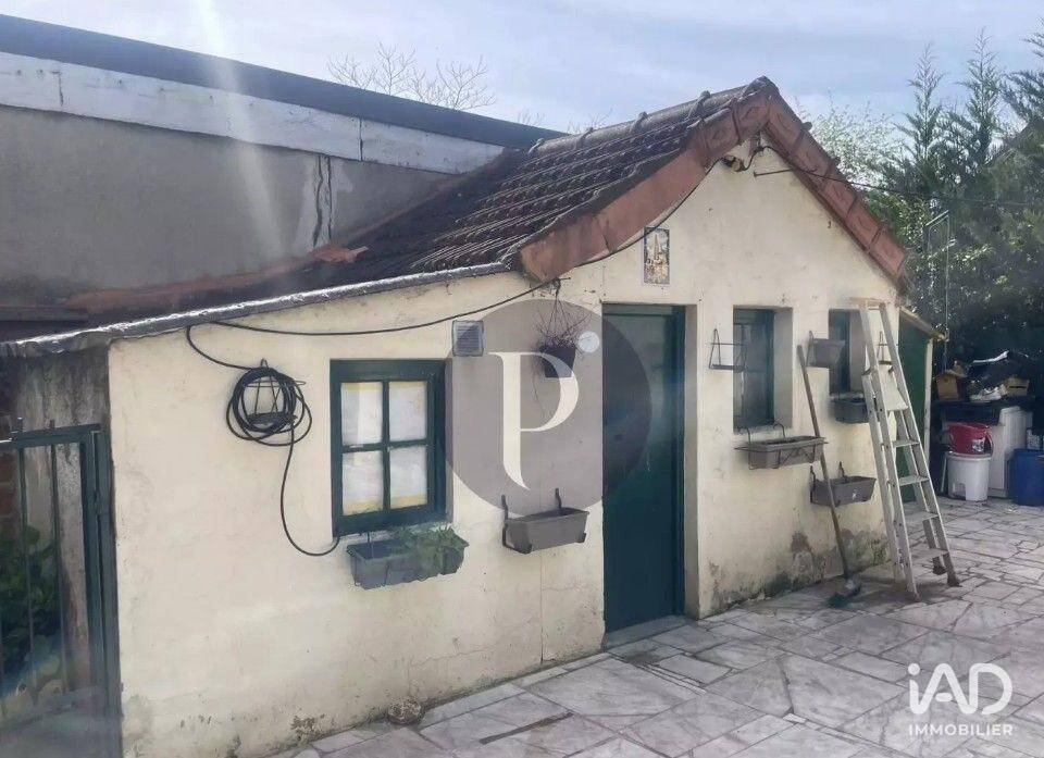 Maison à vendre, 121m², SAINT MAUR DES FOSSES