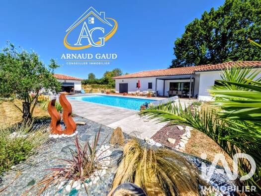 Maison de plain-pied à vendre 349 000 € 4 pièces 3 chambres 145 m² 2 348 m² de terrain Septfonds 82240