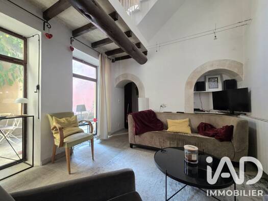 Maison de ville à vendre 185 000 € 6 pièces 5 chambres 115 m² 35 m² de terrain Centre Monteux 84170
