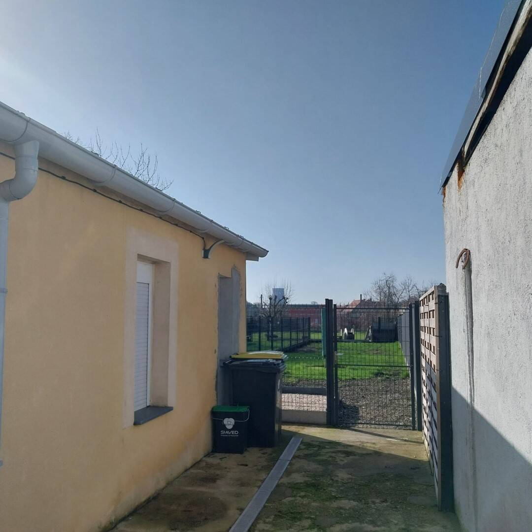 Maison à louer, 67m², ROEULX