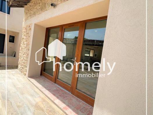 Appartement à vendre 235 000 € 2 pièces 1 chambre 55 m² RDC Zone Urbaine Lambesc 13410