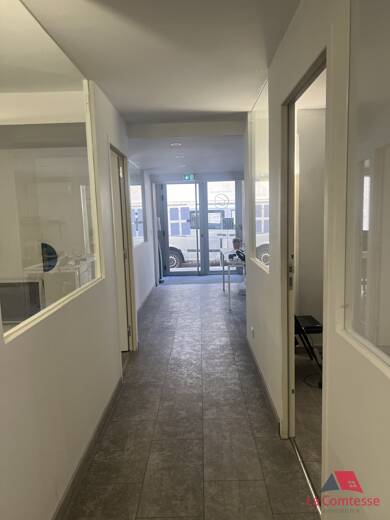 Local commercial à louer 2 500 € 94 m² de surface de vente Aix en Provence 13100