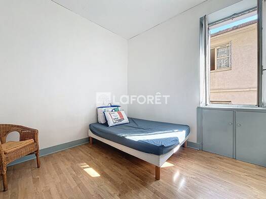 Duplex à louer 540 € 4 pièces 3 chambres 63 m² Étage 2/2 Centre Ville Chambéry 73000