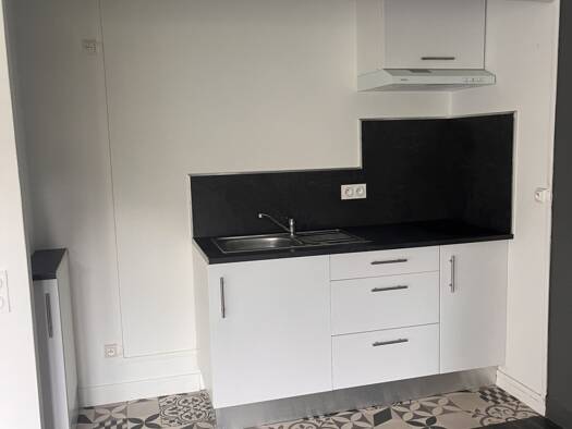 Appartement à louer 560 € 2 pièces 1 chambre 40,7 m² RDC/4 Lisieux 14100