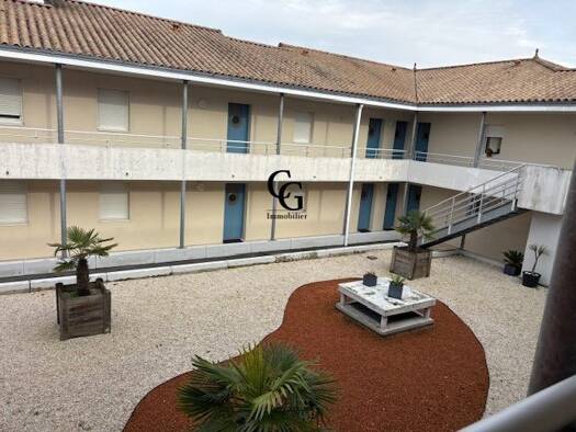 Appartement à vendre 167 500 € 2 pièces 1 chambre 49 m² Étage 1/1 Nord Les Sorinières 44840