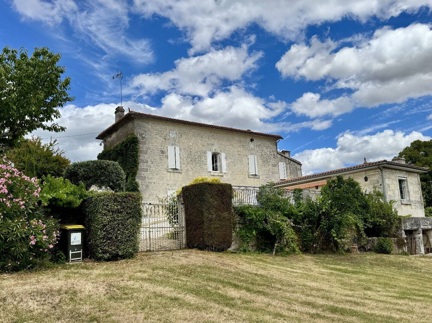 Maison à vendre, 160m², MOUTHIERS SUR BOEME
