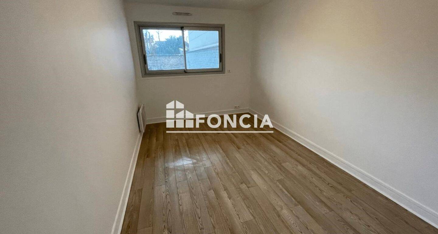 Maison à louer, 70m², BOURG LA REINE