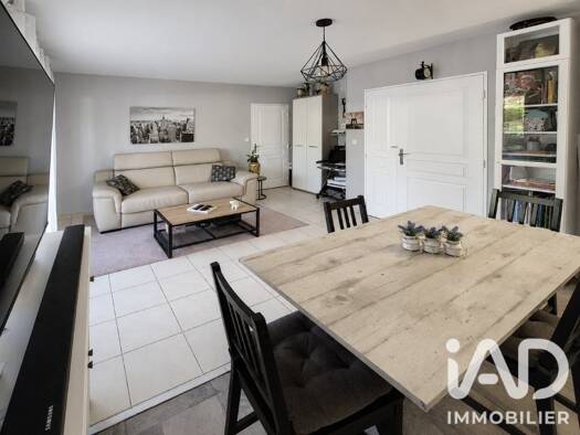 Appartement à vendre 258 000 € 2 pièces 1 chambre 45 m² RDC/3 La Maurelle La Ciotat 13600