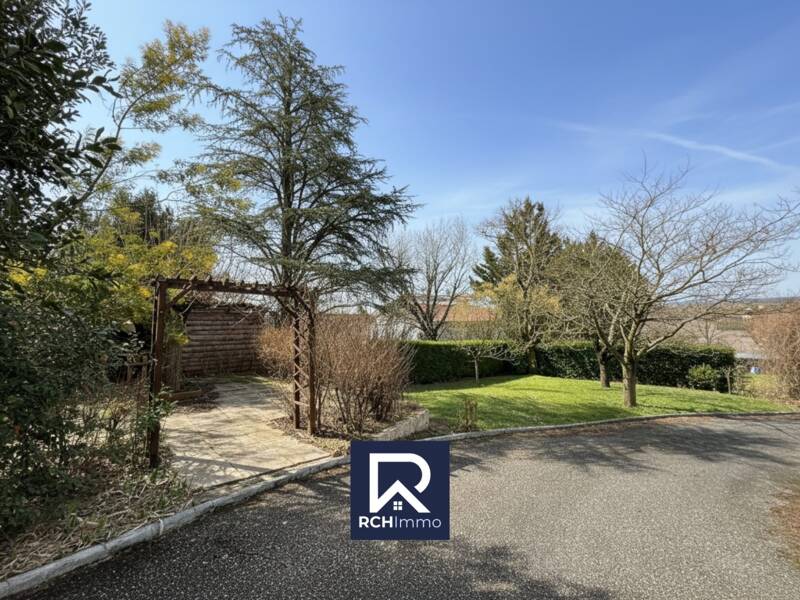 Maison à vendre, 150m², ESTRABLIN