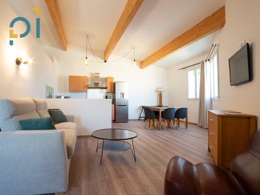 Appartement à louer 1 020 € 1 pièce 71 m² 1er étage Mallemort 13370