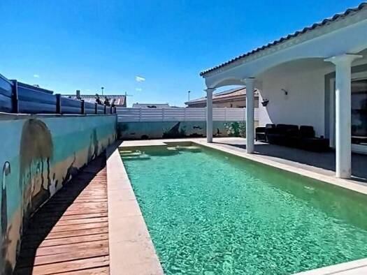 Maison de plain-pied à vendre 324 500 € 4 pièces 3 chambres 127 m² 668 m² de terrain Zone Agricole Lézignan-Corbières 11200