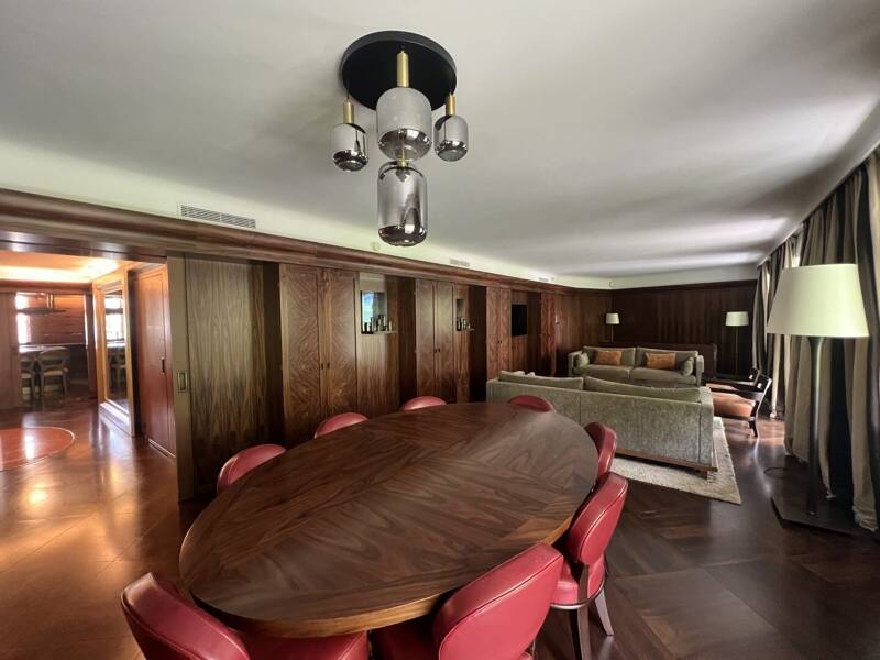 Maison à louer, 220m², PARIS 16E