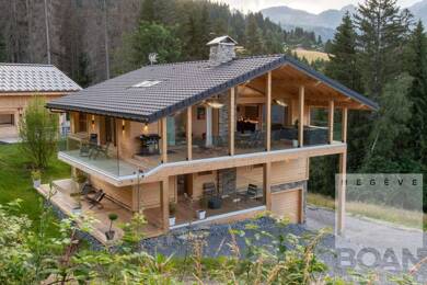 Chalet à vendre 2 350 000 € 8 pièces 5 chambres 264 m² 965 m² de terrain Combloux 74920