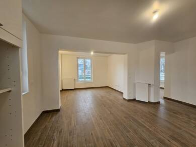 Maison à louer 3 500 € 8 pièces 5 chambres 147 m² 319 m² de terrain Saint-Germain-en-Laye 78100