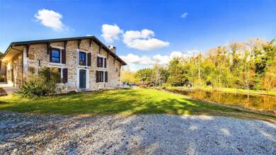 Maison à vendre 579 000 € 9 pièces 4 chambres 280 m² 25 000 m² de terrain Carcares Saintes Croix 40400