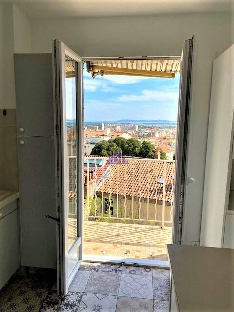 Maison à louer, 66m², HYERES