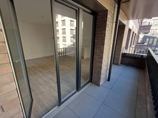 Appartement à louer 1 595 € 4 pièces 3 chambres 85 m² 2ème étage Prefecture Bobigny 93000