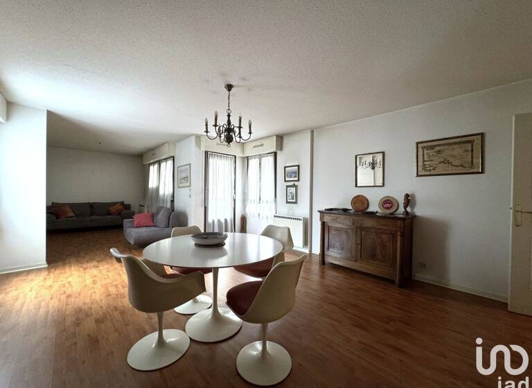 Appartement à vendre 250 000 € 4 pièces 3<br/>chambres 99 m²<br/>superficie RDC/4<br/>étage Centre-Ancienne Ville Metz 57000