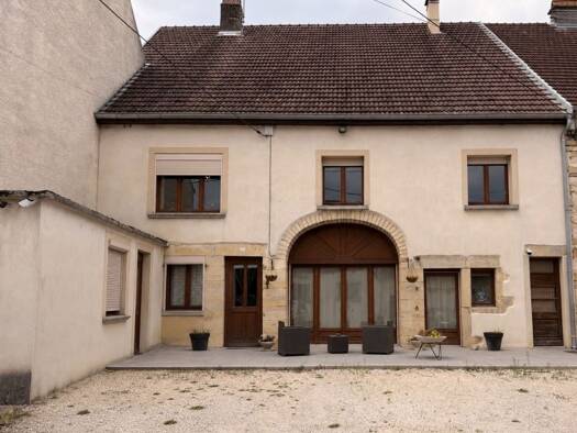 Maison à vendre 183 000 € 7 pièces 5 chambres 203 m² 1 238 m² de terrain Lavoncourt 70120