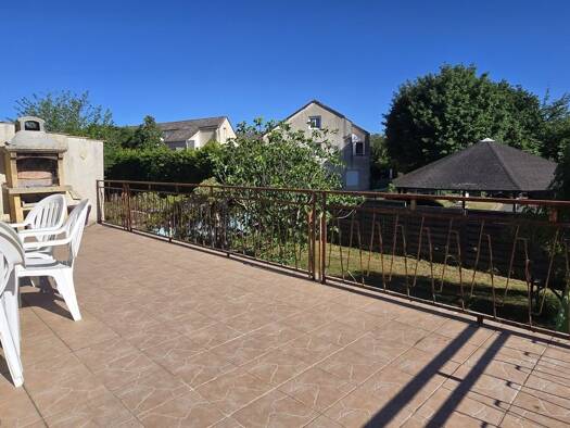 Maison à vendre 249 000 € 5 pièces 2 chambres 113 m² 406 m² de terrain Vert-le-Petit 91710