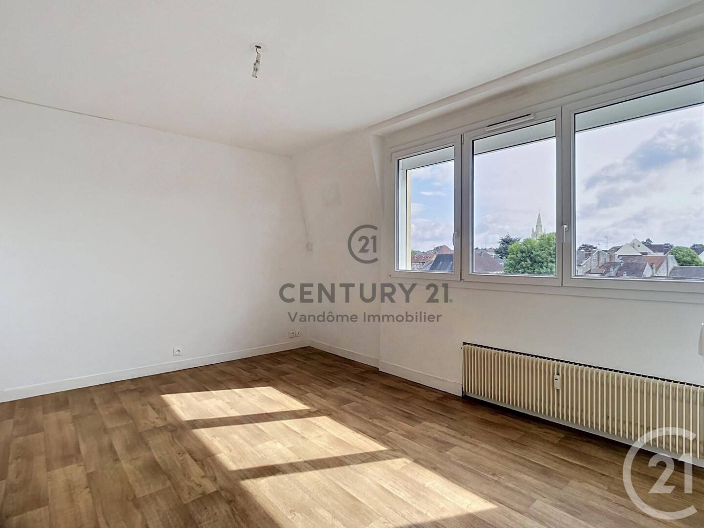 Maison à vendre, 24m², CREPY EN VALOIS