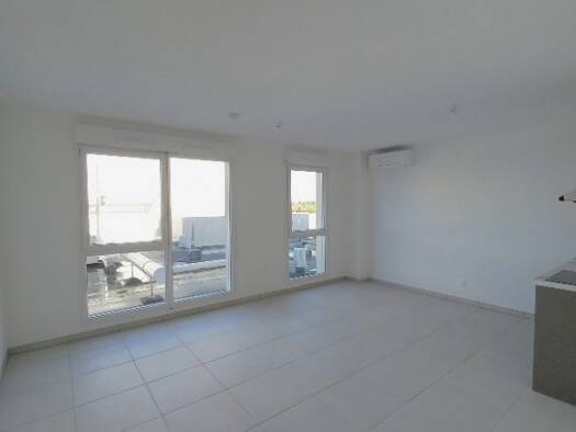 Appartement à louer 460 € 1 pièce 33 m² 3ème étage Monteux 84170