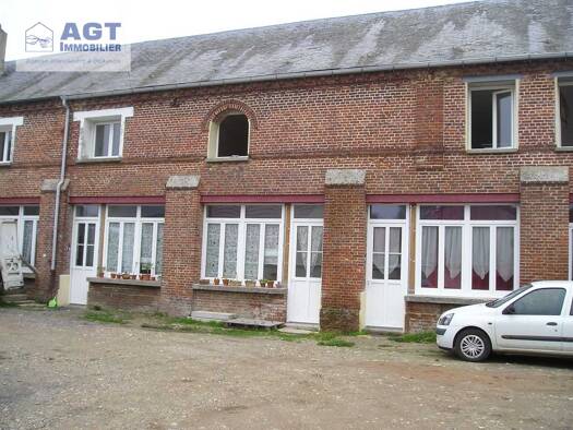 Appartement à louer 370 € 1 pièce 27 m² RDC Marseille-en-Beauvaisis 60690