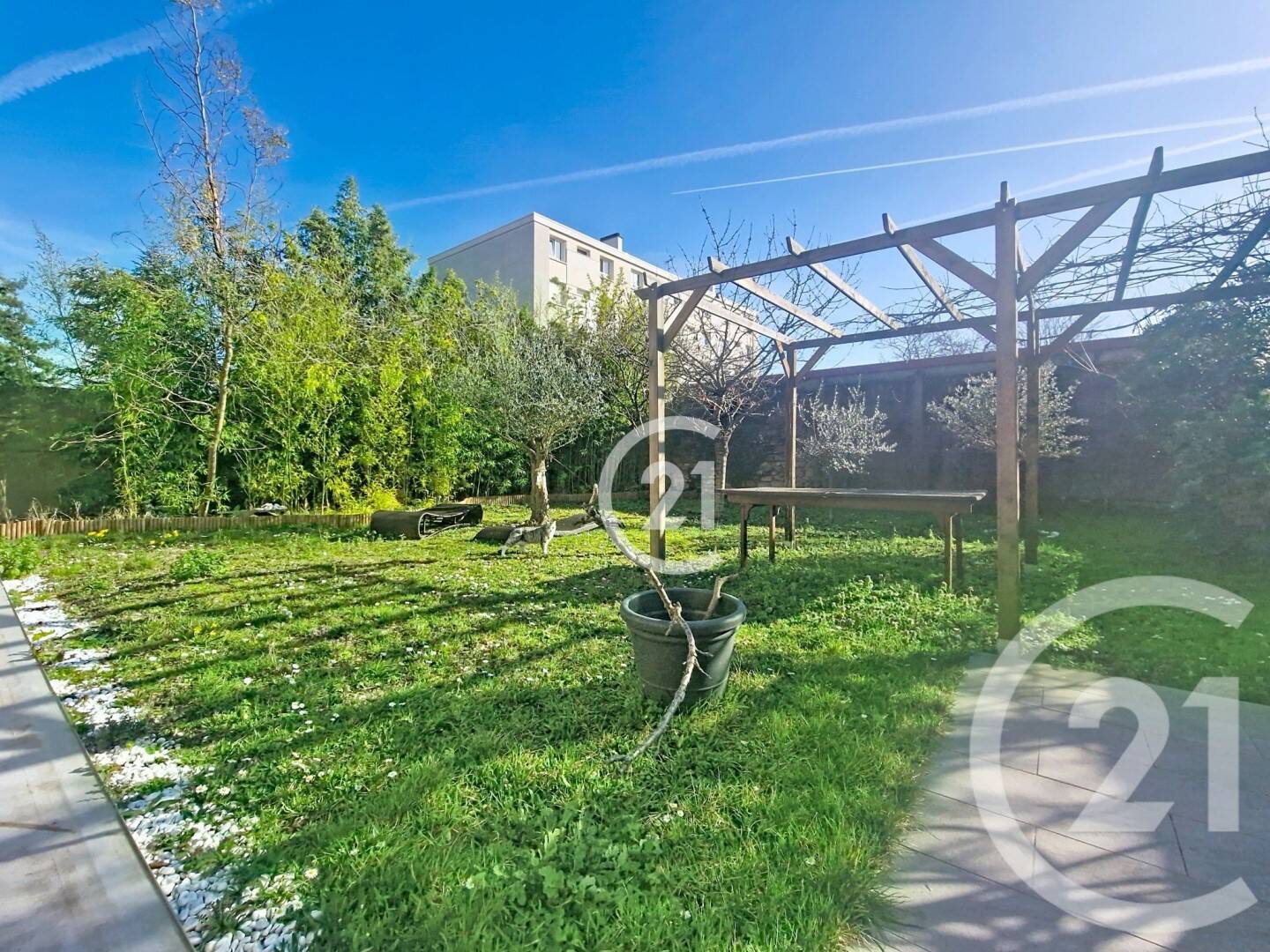 Maison à vendre, 280m², SAINT MAUR DES FOSSES