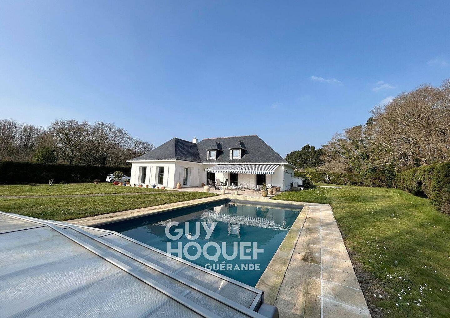 Maison à vendre, 274m², LA TURBALLE