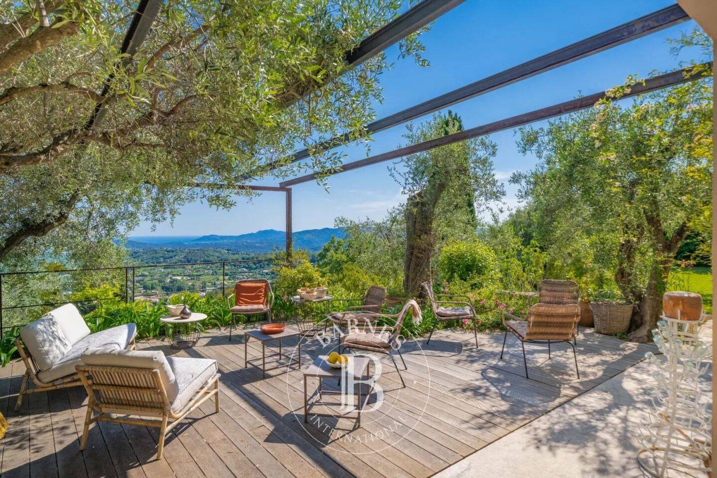 Maison à vendre, 239m², CHATEAUNEUF DE GRASSE