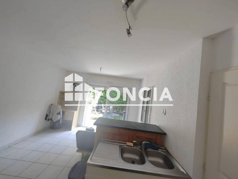 Maison à louer, 30m², CRUSEILLES