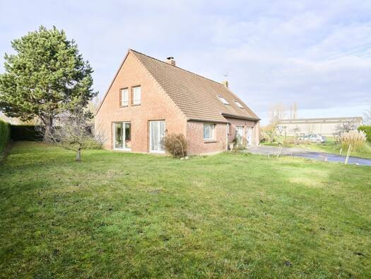 Maison à vendre 560 000 € 5 pièces 4 chambres 131 m² 2 000 m² de terrain Verlinghem 59237