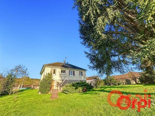 Maison à vendre 104 500 € 4 pièces 3 chambres 77,3 m² 903 m² de terrain Vernet Saint-Amand-Montrond 18200