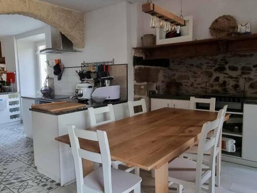 Maison à vendre 218 000 € 6 pièces 5 chambres 167 m² 338 m² de terrain Allassac 19240