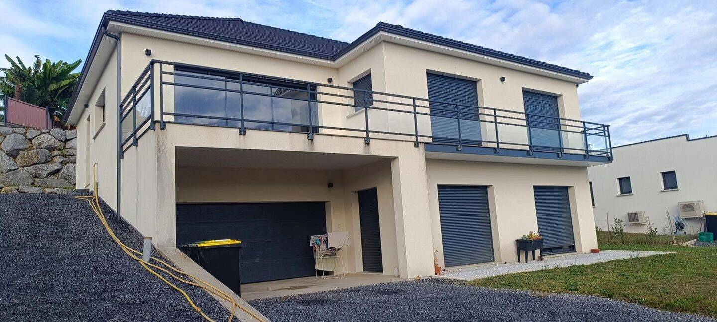 Maison à vendre, 200m², SAUVAGNON