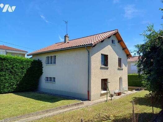Maison à vendre 189 000 € 4 pièces 2 chambres 107 m² 655 m² de terrain St Galmier 42330
