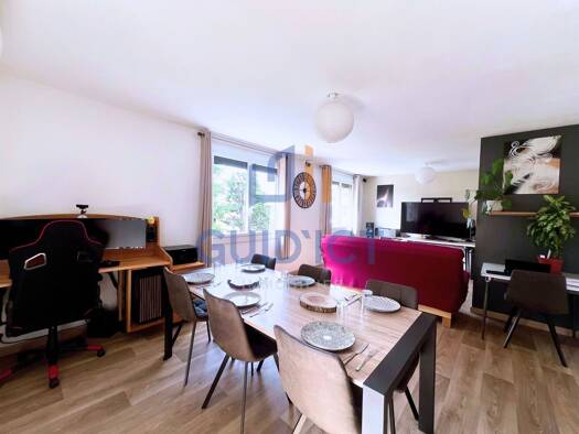 Appartement à vendre 194 500 € 5 pièces 3 chambres 93,97 m² Étage 2/3 Quatre Saisons Centre Onet-le-Château 12850