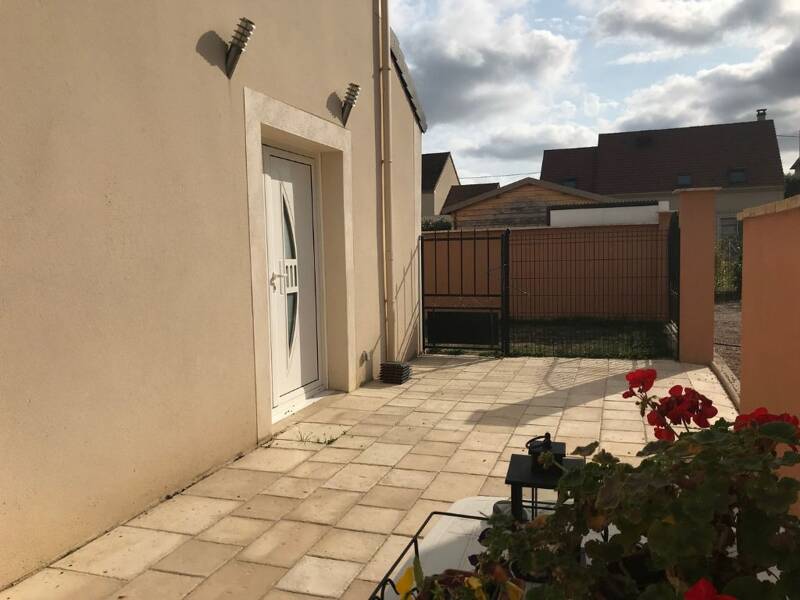 Maison à louer, 59m², EPONE