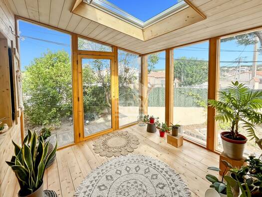 Maison de plain-pied à vendre - Première occupation 367 500 € 3 pièces 2 chambres 70 m² 580 m² de terrain Cadeneaux Ouest Les Pennes-Mirabeau 13170