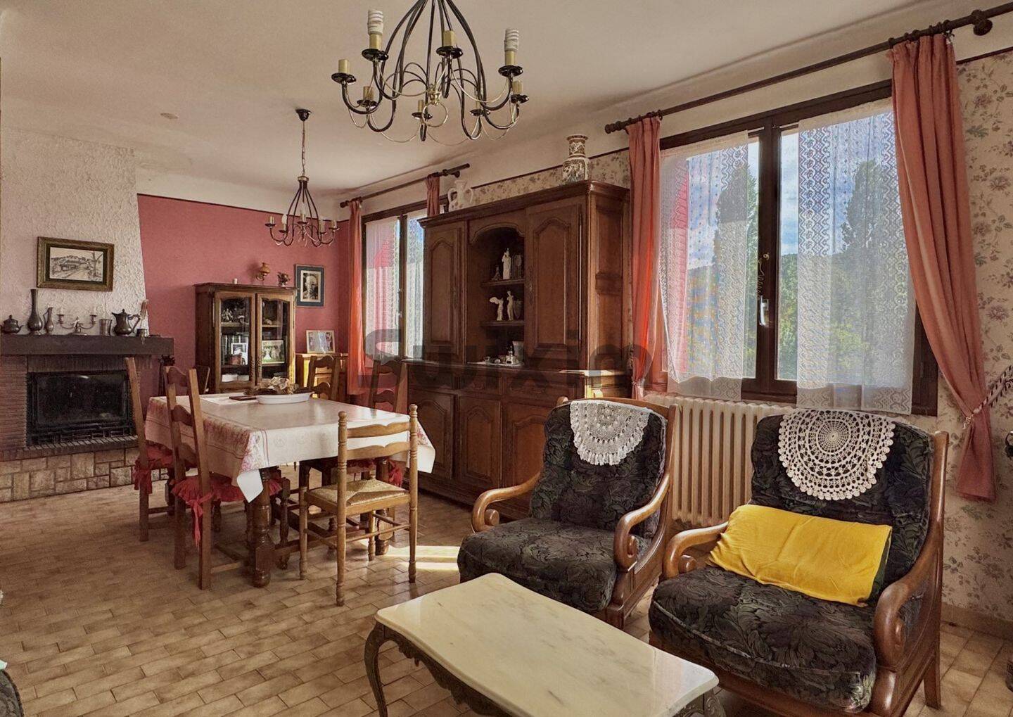 Maison à vendre, 108m², SAINT JULIEN LES ROSIERS