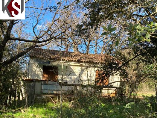Maison à vendre 208 000 € 2 pièces 1 chambre 35 m² 1 300 m² de terrain Seillons-Source-d'Argens 83470