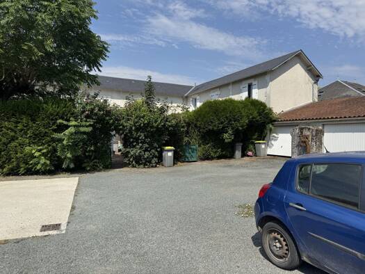 Immeuble à vendre 399 000 € 309 m² Mauzé-sur-le-Mignon 79210