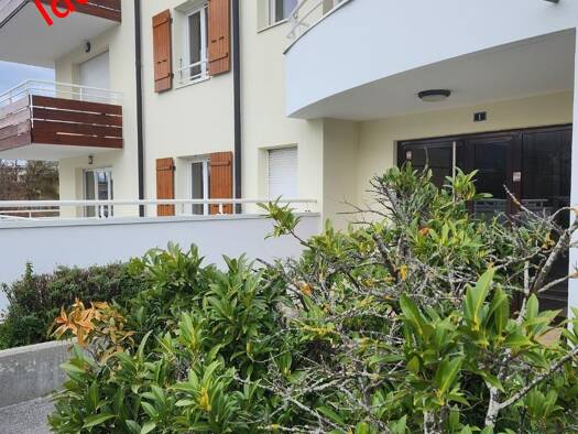 Appartement à vendre 153 000 € 1 pièce 30 m² RDC Nord Vétraz-Monthoux 74100