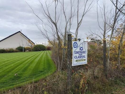 Terrain constructible viabilisé à vendre 38 000 € 742 m² de terrain Le Malesherbois 45330