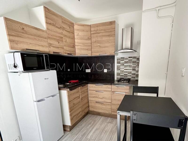 Maison à louer, 49m², MARSEILLE 4E