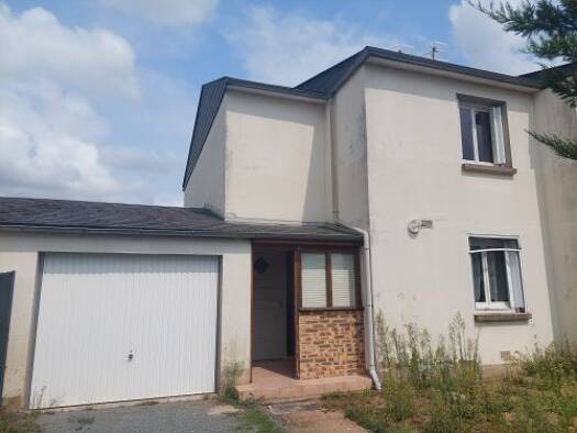 Maison à vendre 90 000 € 4 pièces 3 chambres 87 m² Périphérie du Centre Ville Saint-Amand-Montrond 18200