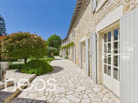 Maison à vendre 312 000 € 9 pièces 4 chambres 231 m² 2 524 m² de terrain Exoudun 79800