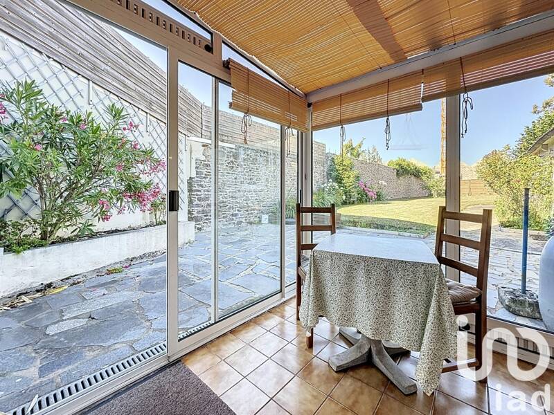 Maison à vendre, 119m², SAINT JOUAN DES GUERETS