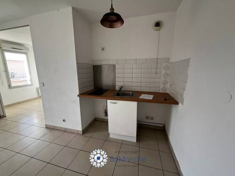 Maison à louer, 27m², NICE