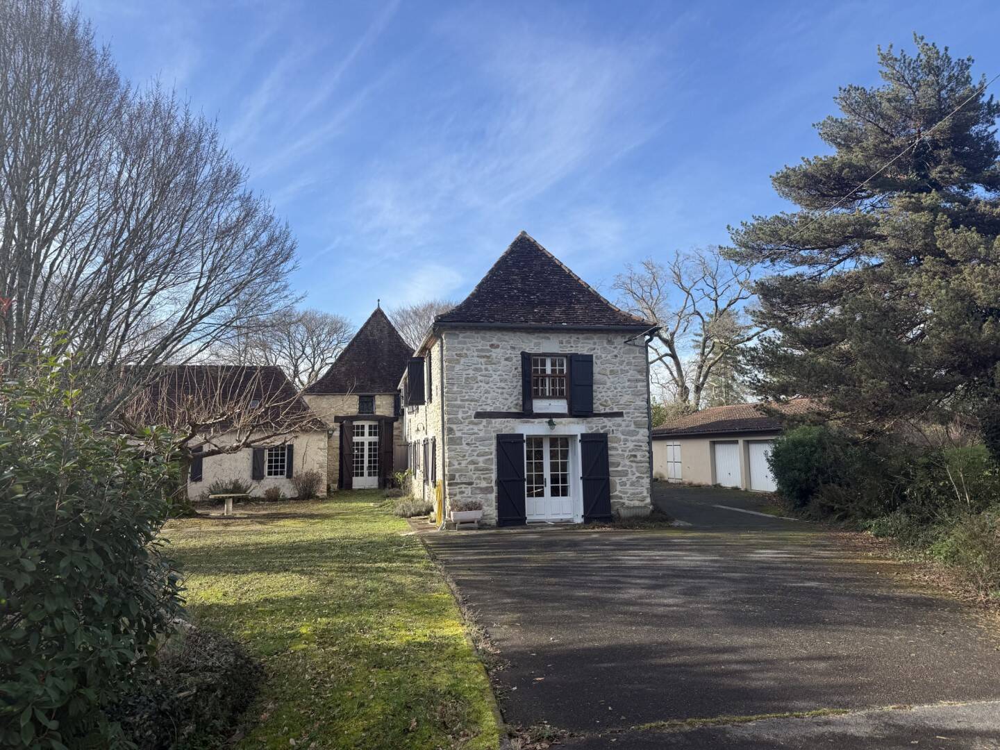 Maison à vendre, 460m², SAUVETERRE DE BEARN